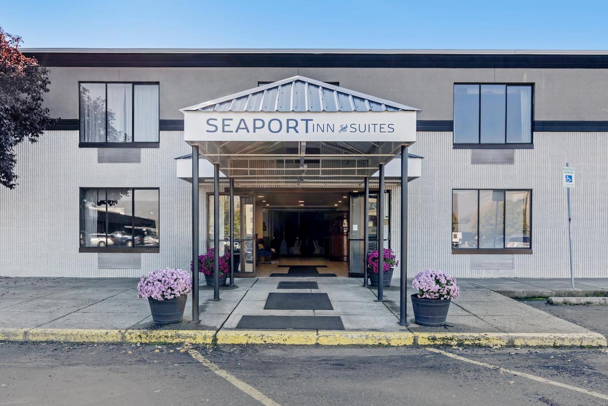 Seaport Inn & Suites Льюистон Экстерьер фото