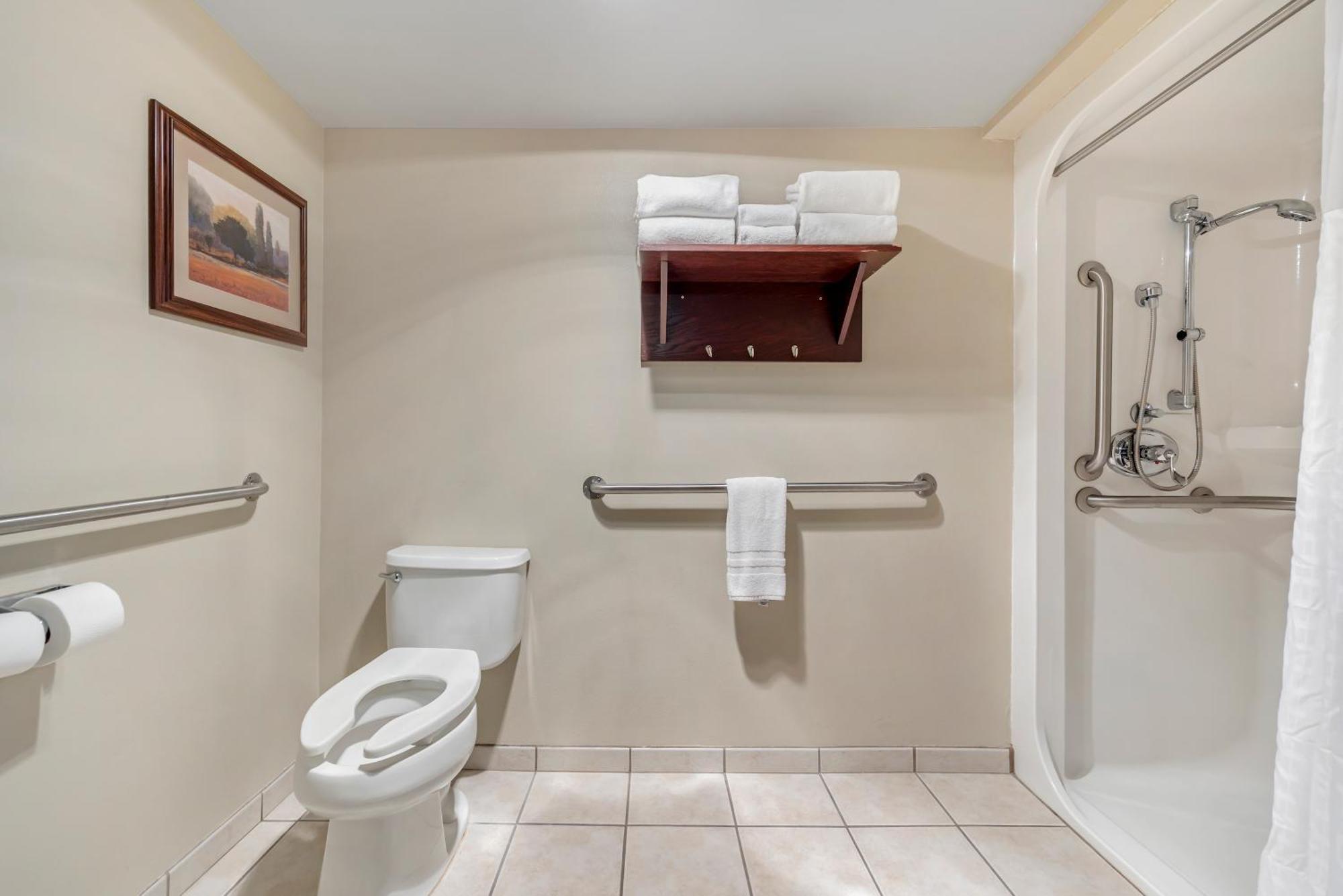Seaport Inn & Suites Льюистон Экстерьер фото