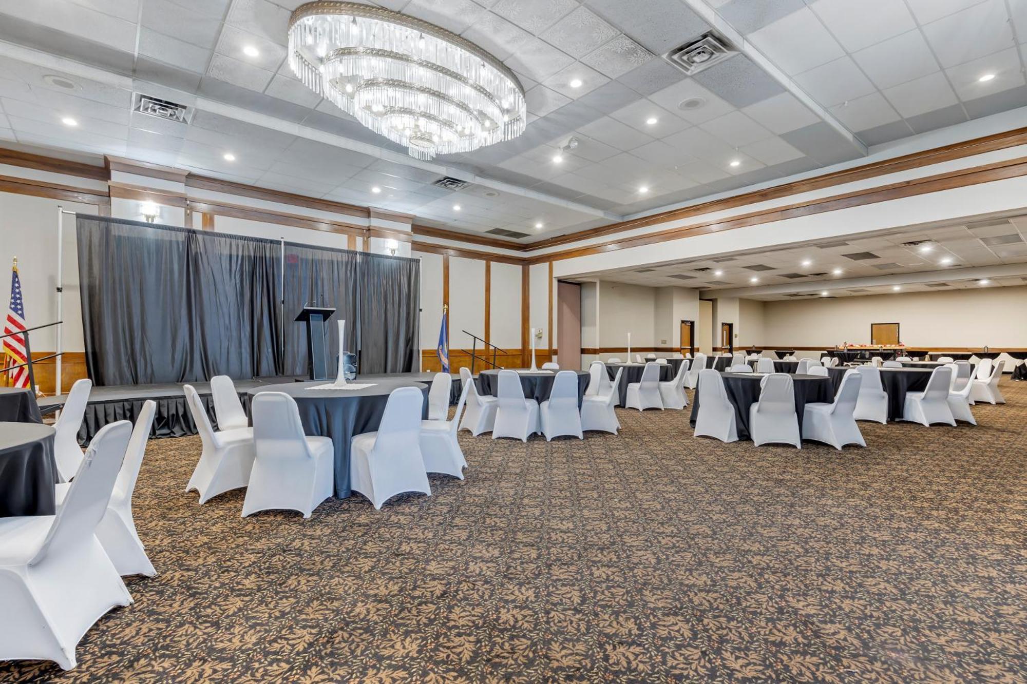 Seaport Inn & Suites Льюистон Экстерьер фото