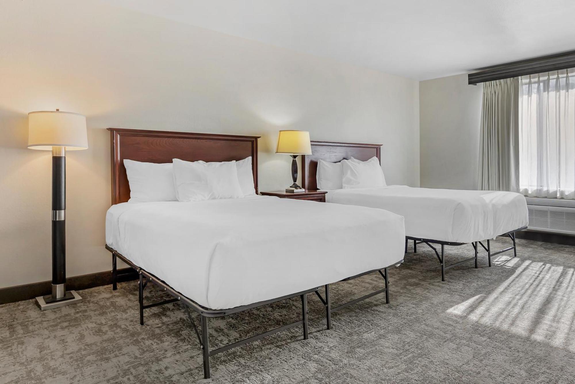 Seaport Inn & Suites Льюистон Экстерьер фото